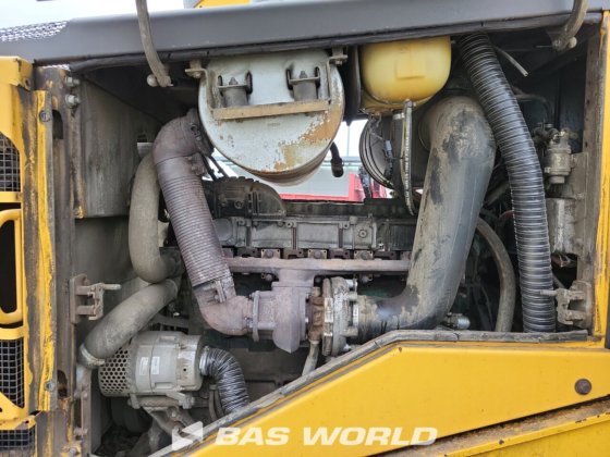 ボルボ L120 E ホイールローダ