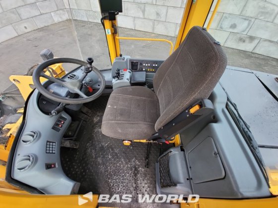 ボルボ L120 E ホイールローダ