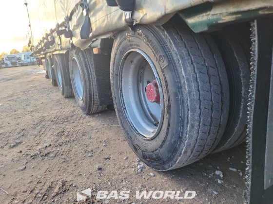 ミュースブルガー カーテンサイド セミトレーラー