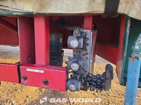 ミュースブルガー カーテンサイド セミトレーラー