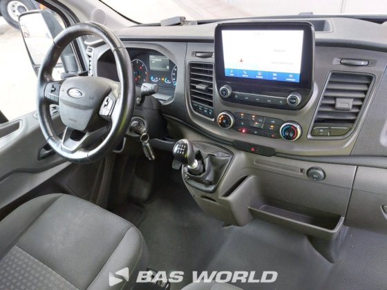 福特全顺 130pk 封闭箱式货车