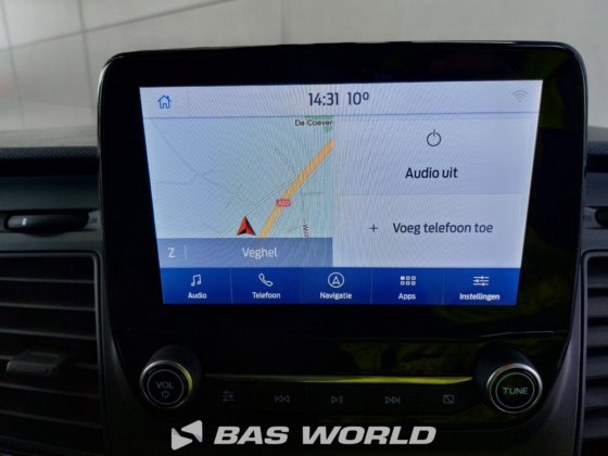 福特全顺 130pk 封闭箱式货车