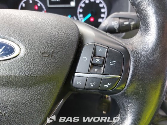 福特全顺 130pk 封闭箱式货车