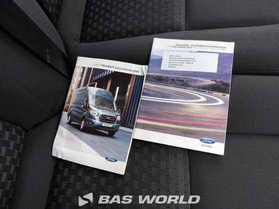 福特全顺 130pk 封闭箱式货车