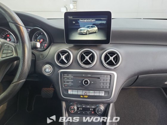 梅赛德斯掀背车