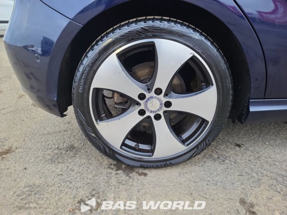 梅赛德斯掀背车