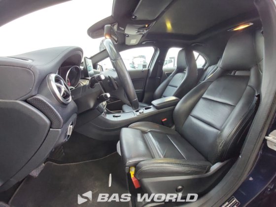 梅赛德斯掀背车