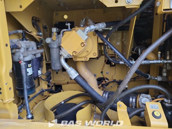 卡特彼勒 320 07B 履带挖掘机