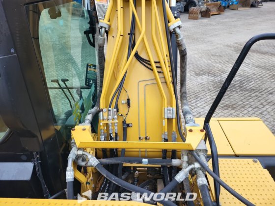 卡特彼勒 320 07B 履带挖掘机