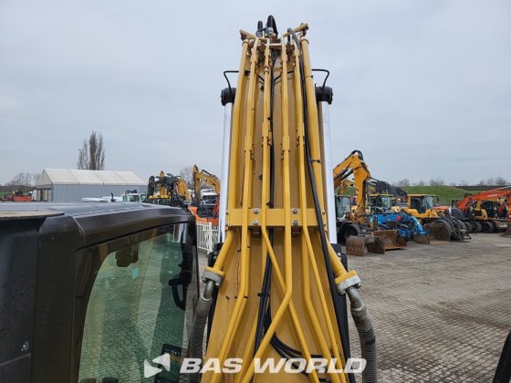 卡特彼勒 320 07B 履带挖掘机