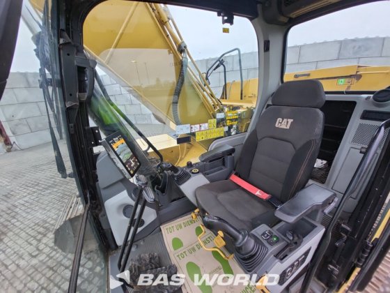 卡特彼勒 320 07B 履带挖掘机