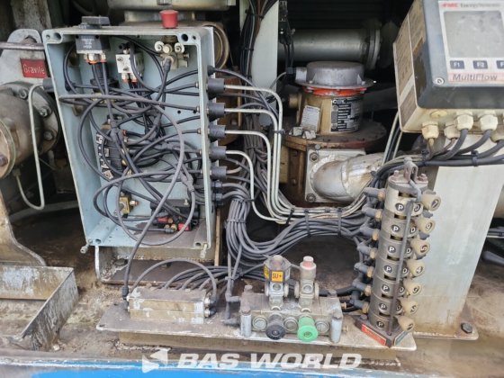 液化气罐半挂车