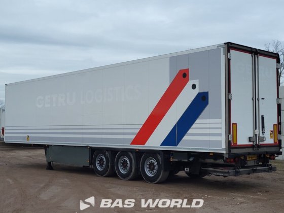 施密茨冷藏半挂车