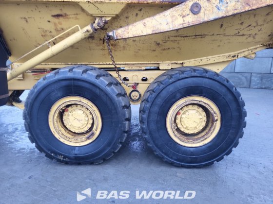 卡特彼勒 730 装载机