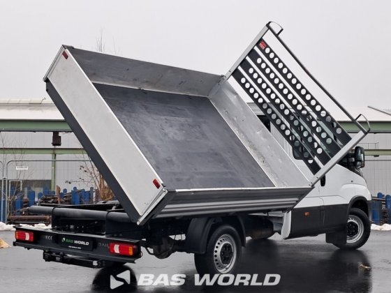 イヴェコ デイリー 35S16 ダンプカー