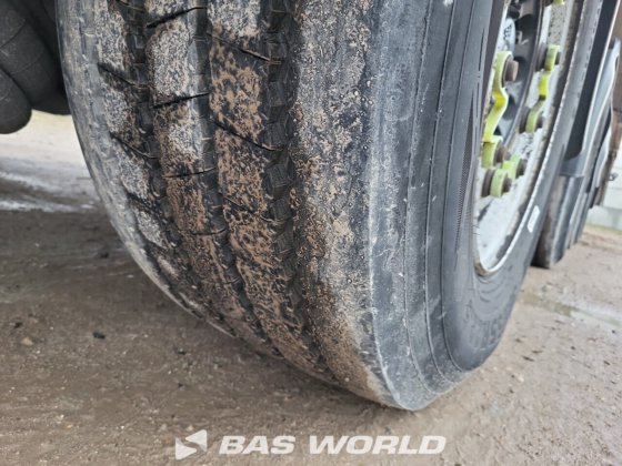 Draco 封闭箱式半拖车