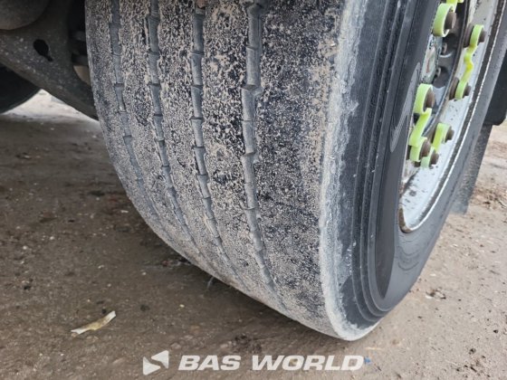 Draco 封闭箱式半拖车