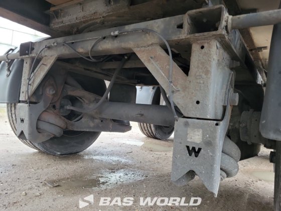 Draco 封闭箱式半拖车