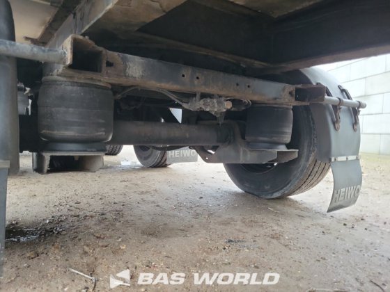 Draco 封闭箱式半拖车