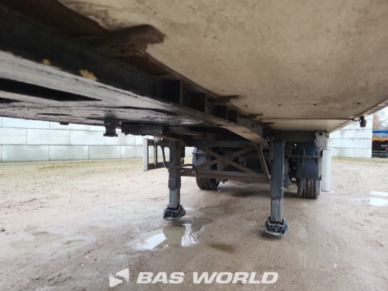 Draco 封闭箱式半拖车