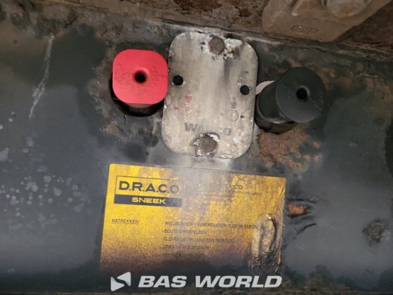 Draco 封闭箱式半拖车