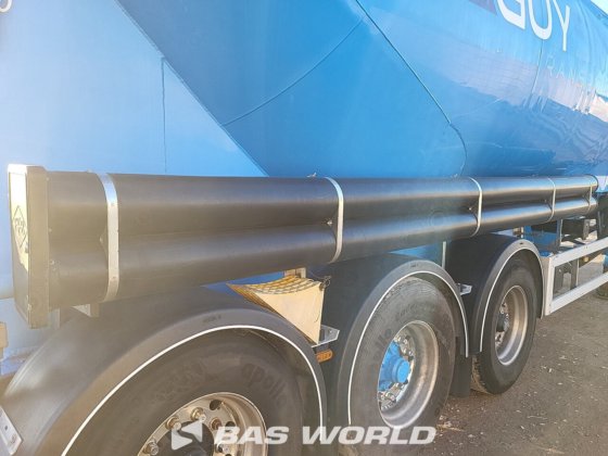 Feldbinder EUT 40.3 粉末罐半挂车