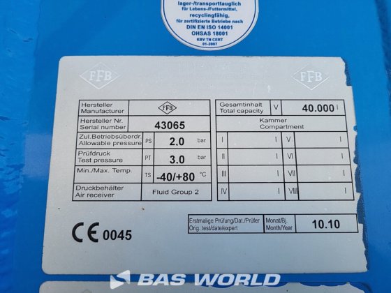 Feldbinder EUT 40.3 粉末罐半挂车