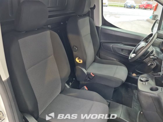 シトロエン ベルリンゴ 110PK クローズドボックスバン