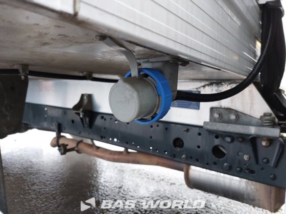 イヴェコ・デイリー 35S18 冷蔵車