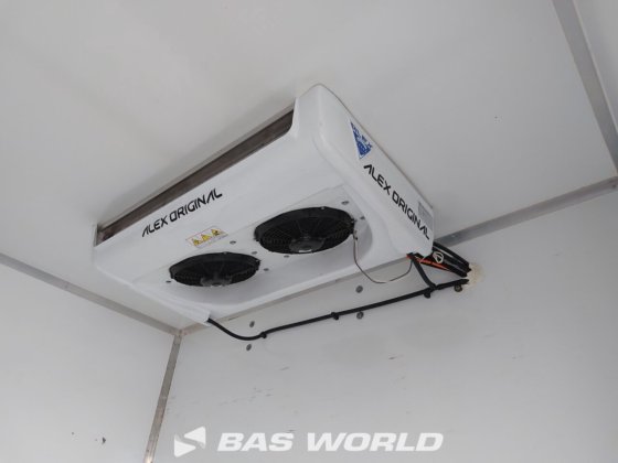 イヴェコ・デイリー 35S18 冷蔵車