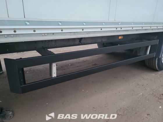 施密茨封闭箱式半拖车