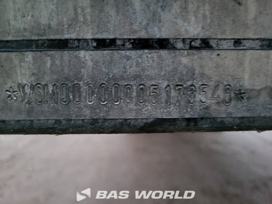 施密茨封闭箱式半拖车