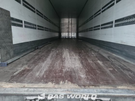 施密茨封闭箱式半拖车