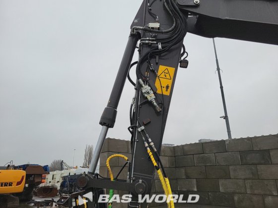 沃尔沃 EWR150 E 轮式挖掘机