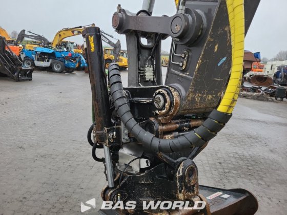 沃尔沃 EWR150 E 轮式挖掘机