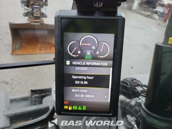 沃尔沃 EWR150 E 轮式挖掘机