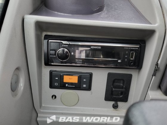 沃尔沃 EWR150 E 轮式挖掘机