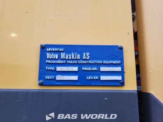 沃尔沃 EWR150 E 轮式挖掘机