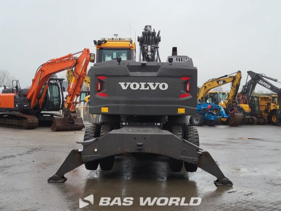 沃尔沃 EWR150 E 轮式挖掘机