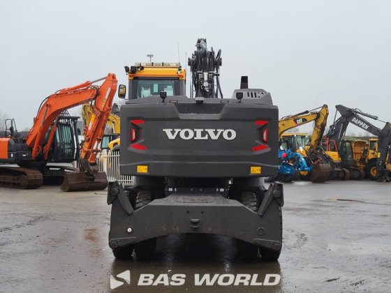 沃尔沃 EWR150 E 轮式挖掘机