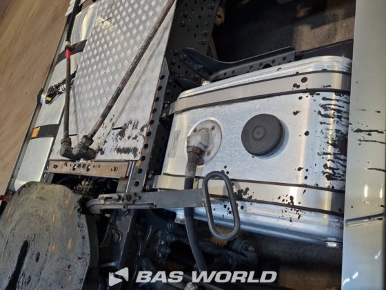 梅赛德斯 Actros 1945 4X2 拖拉机组