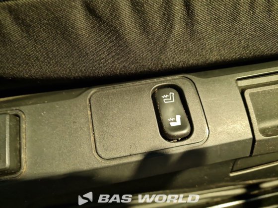 メルセデス アクトロス 1945 4X2 トラクターユニット