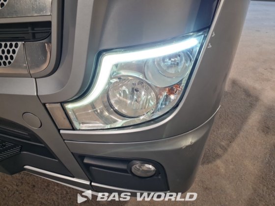 梅赛德斯 Actros 1945 4X2 拖拉机组