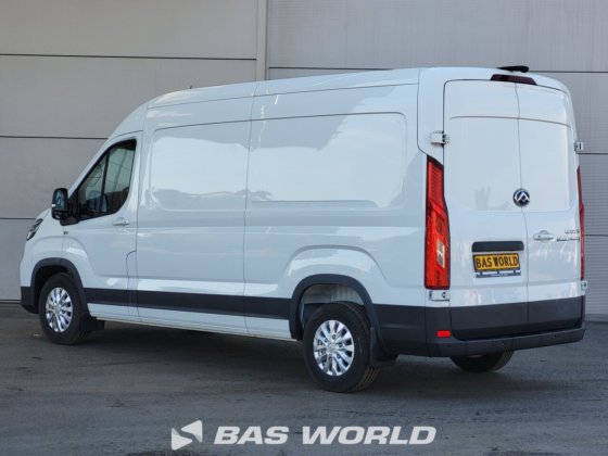 雷诺封闭式箱货车