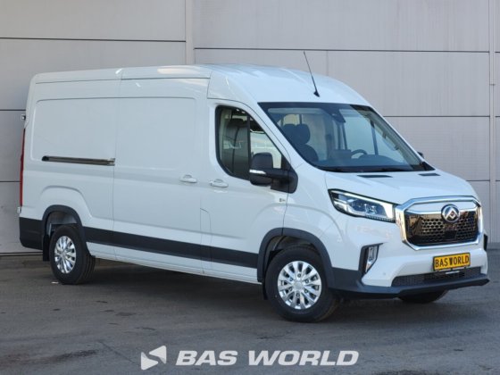 奔驰封闭箱式货车