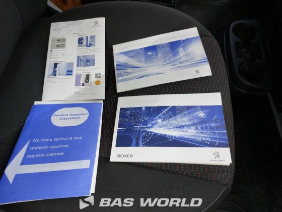 标致Boxer 130pk封闭式货车