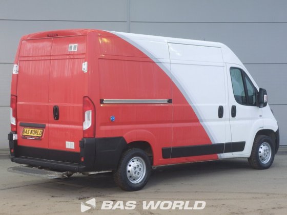 标致Boxer 130pk封闭式货车