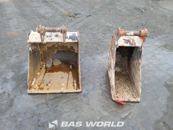 キャタピラー 305 E2 ミニショベル <10t