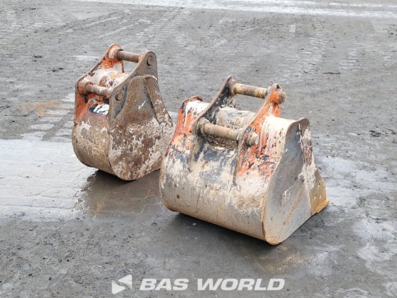 キャタピラー 305 E2 ミニショベル <10t