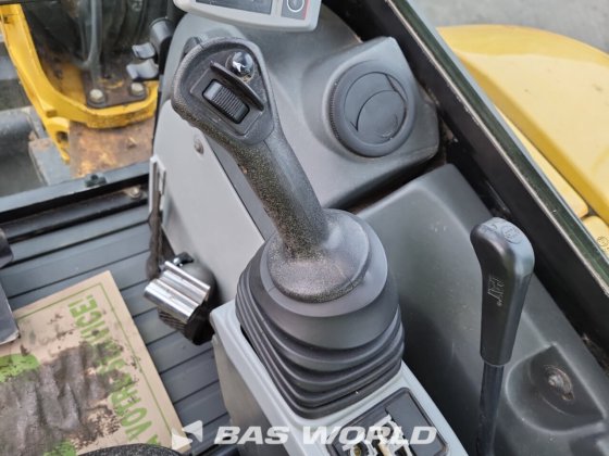 キャタピラー 305 E2 ミニショベル <10t